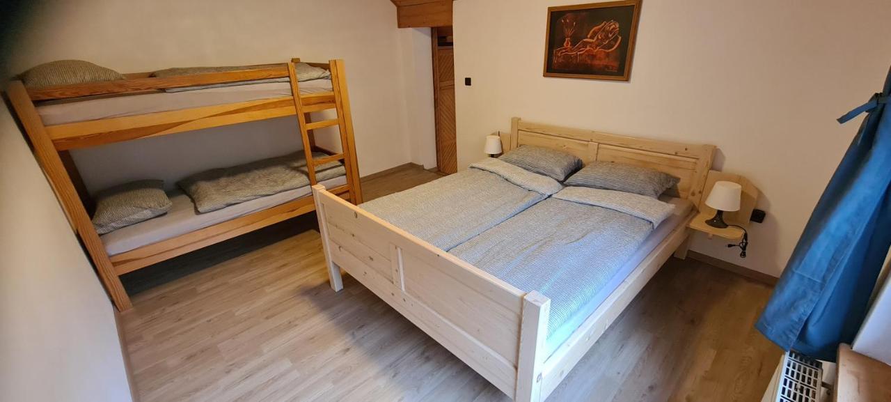 Apartma Vidic Гозд Мартулек Екстериор снимка